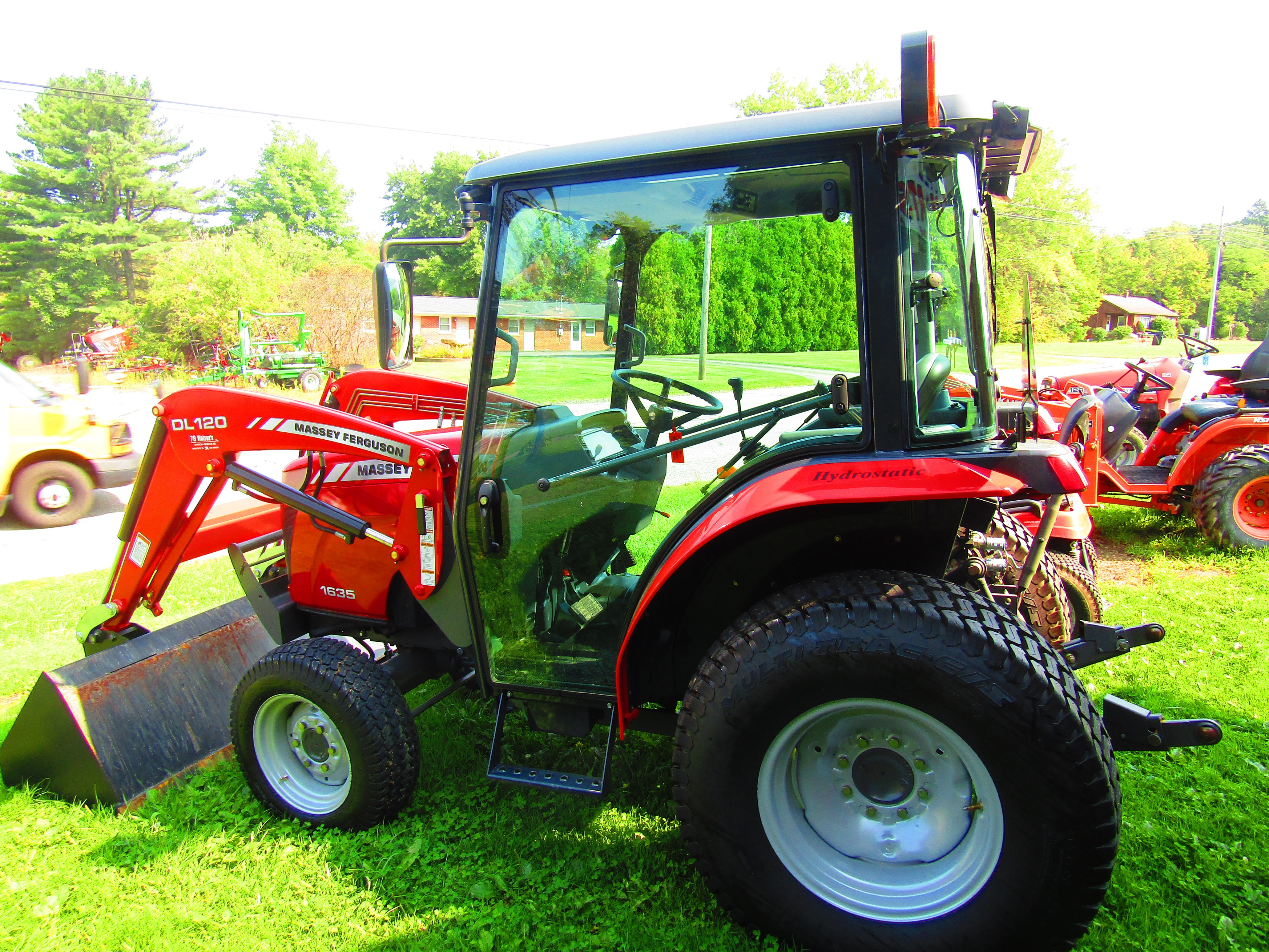 2011 Massey Ferguson 1635 Tractor