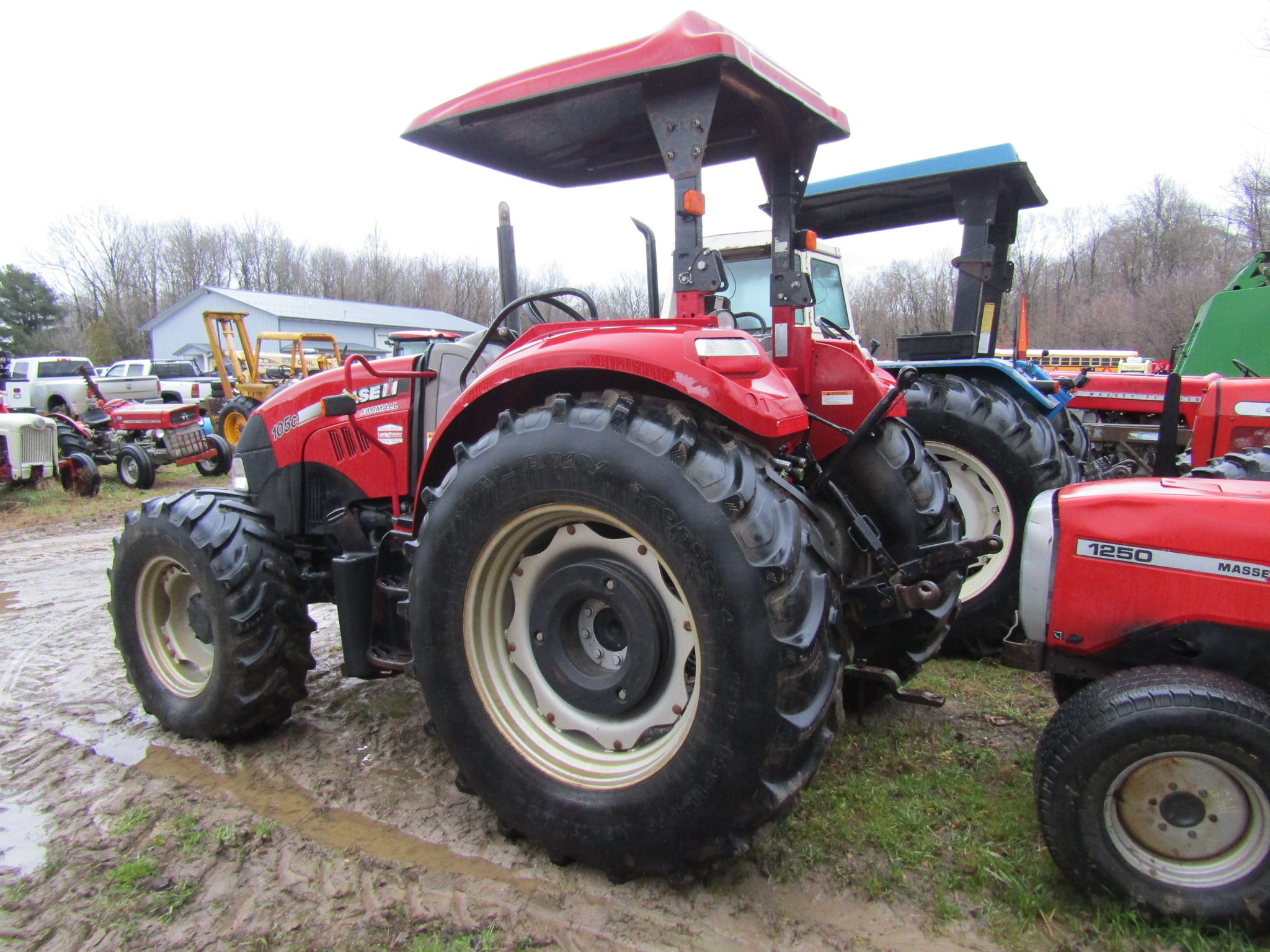 2014 Case IH Farmall 105C Pltfrm Tractor