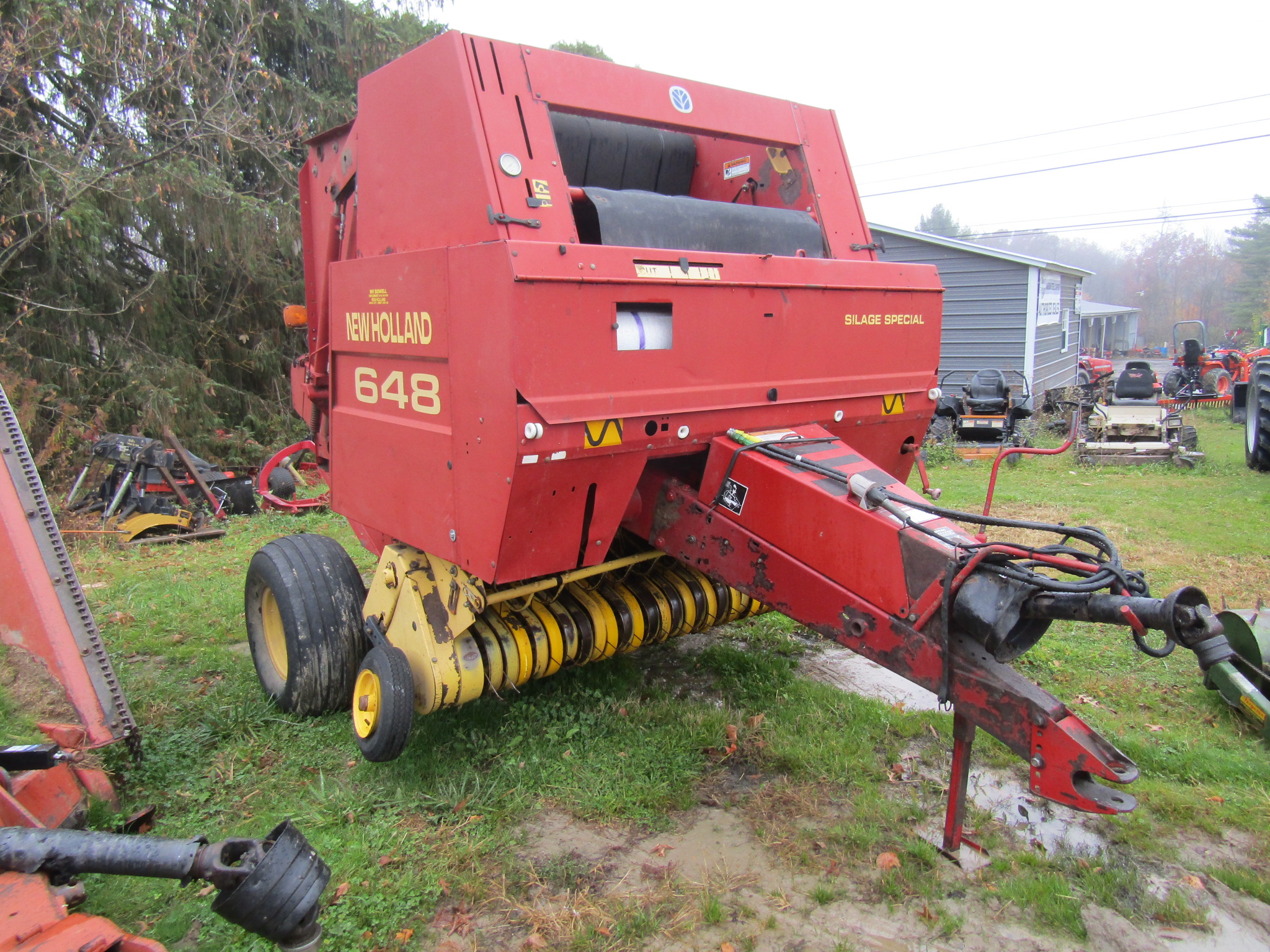 New Holland 648 Baler/Round