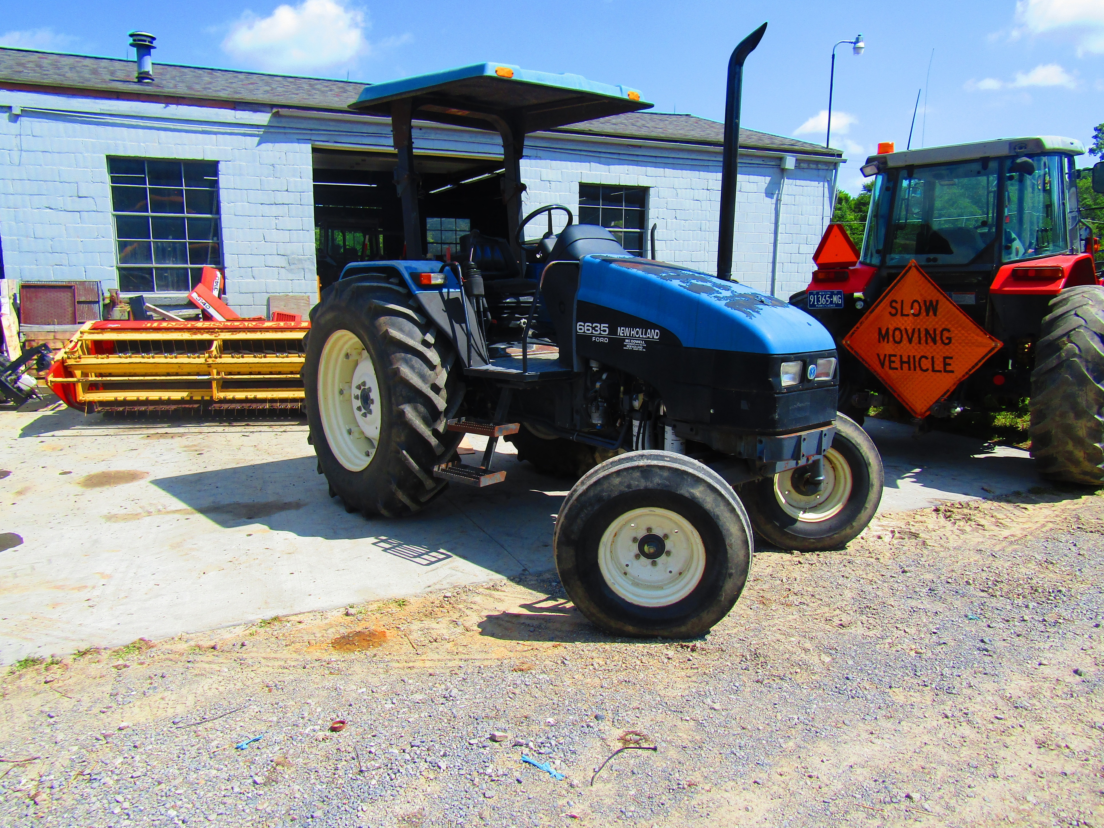 New Holland 6635 Tractor