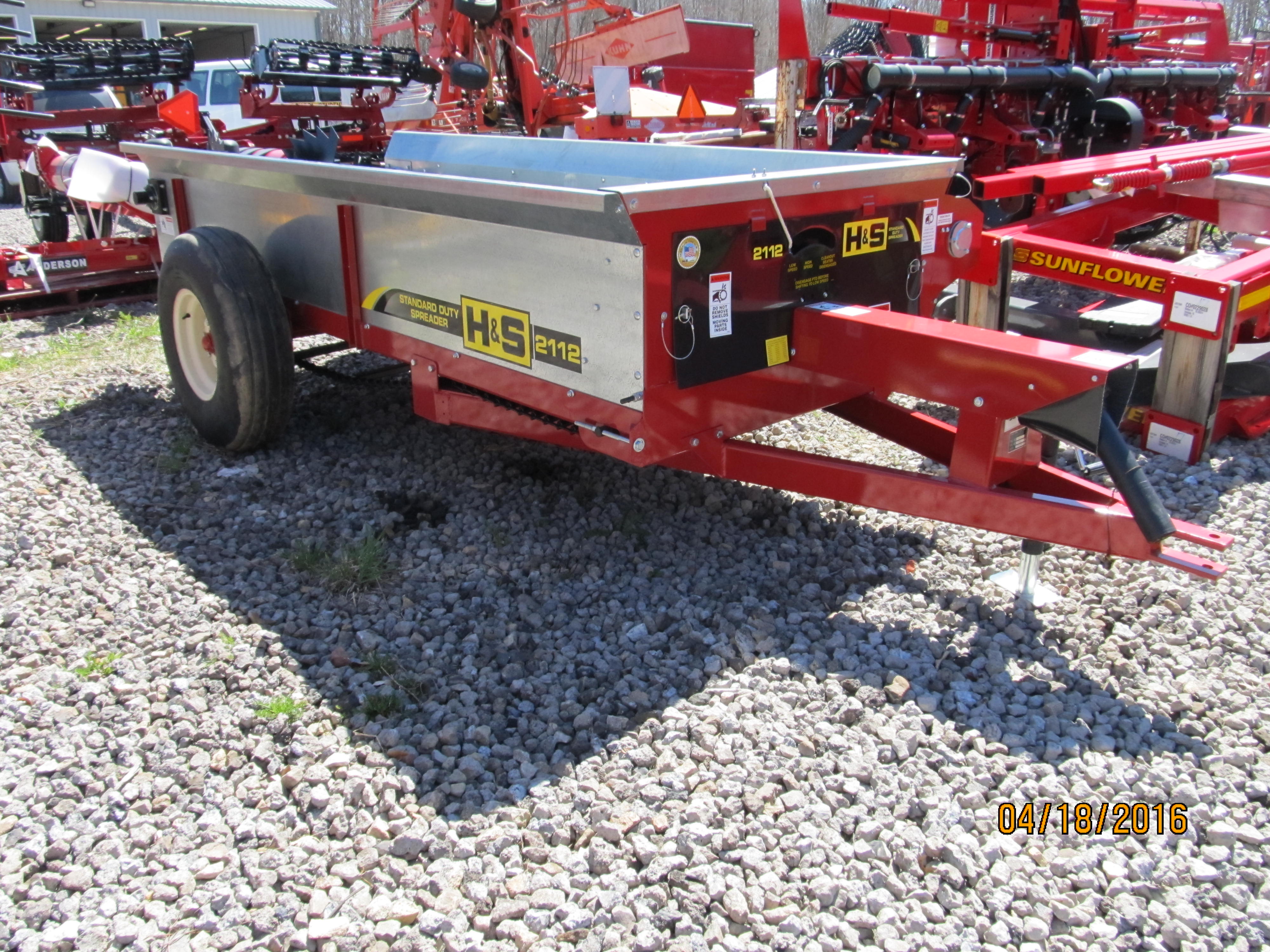 2016 H&S 3123 Manure Spreader