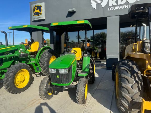 2024 John Deere 3032E Tractor Compact