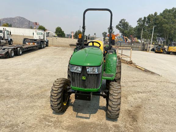 2024 John Deere 3032E Tractor Compact