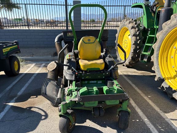2023 John Deere Z920M Mower/Zero Turn
