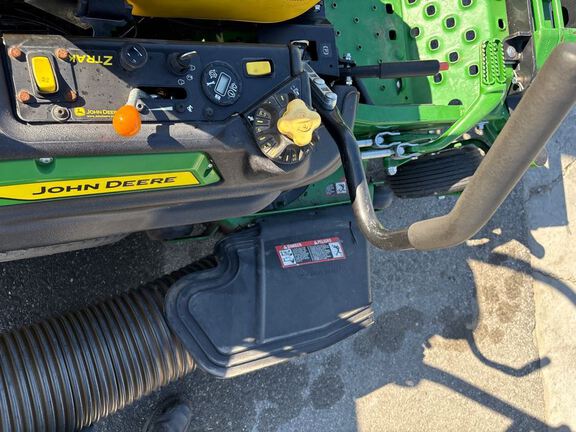2023 John Deere Z920M Mower/Zero Turn