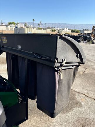 2023 John Deere Z920M Mower/Zero Turn