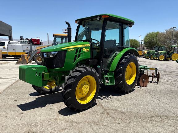 2023 John Deere 5075E Tractor