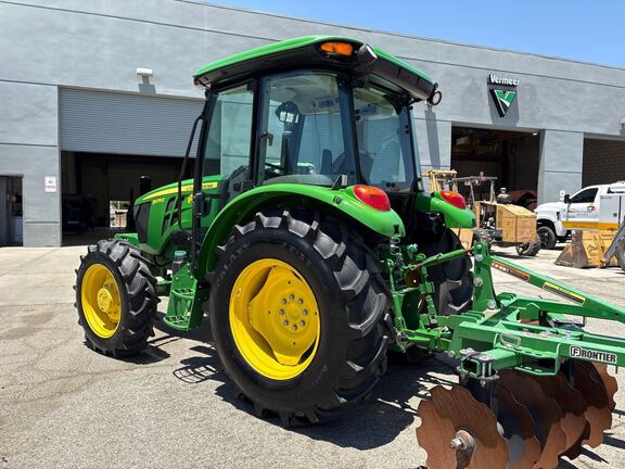 2023 John Deere 5075E Tractor