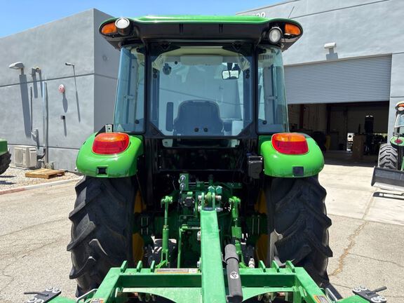 2023 John Deere 5075E Tractor