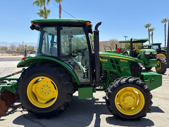 2023 John Deere 5075E Tractor