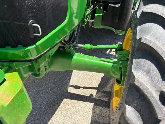 2023 John Deere 5075E Tractor