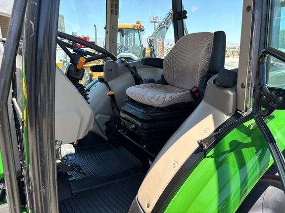 2023 John Deere 5075E Tractor