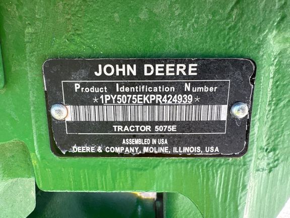 2023 John Deere 5075E Tractor