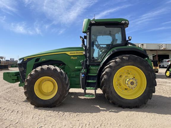 2023 John Deere 8R 370 Tractor