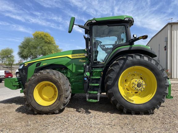 2023 John Deere 8R 340 Tractor