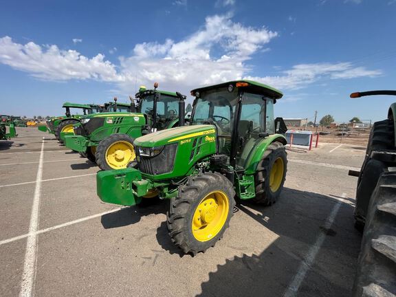 2023 John Deere 5075E Tractor