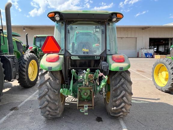 2023 John Deere 5075E Tractor