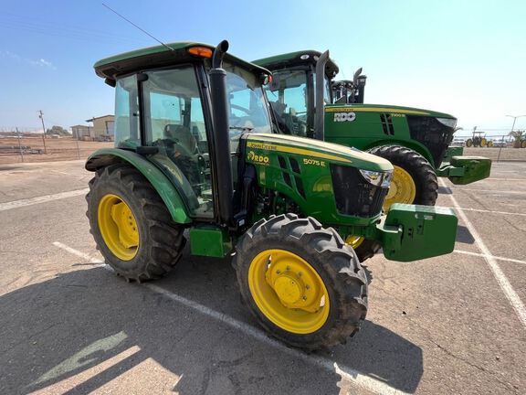 2023 John Deere 5075E Tractor