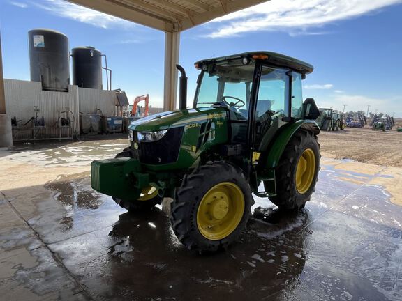 2023 John Deere 5075E Tractor