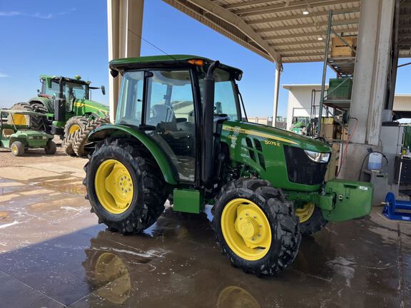 2023 John Deere 5075E Tractor