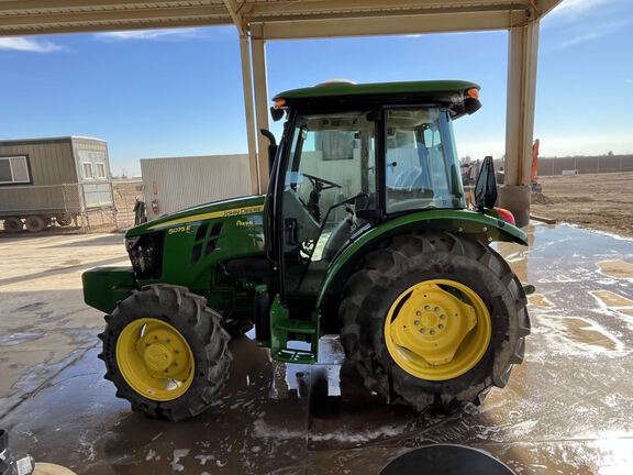 2023 John Deere 5075E Tractor