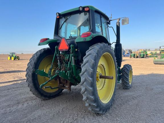 2018 John Deere 6110M Tractor