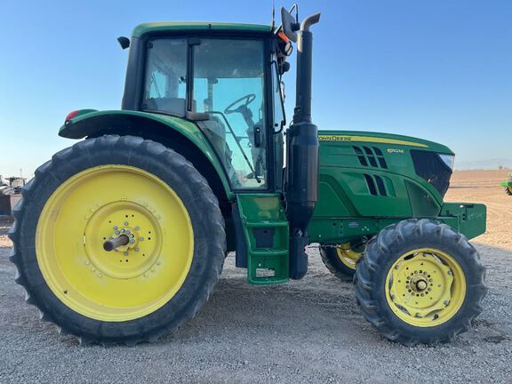 2018 John Deere 6110M Tractor