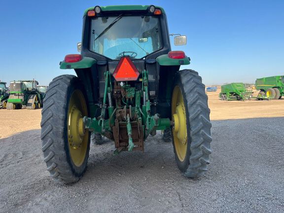 2018 John Deere 6110M Tractor