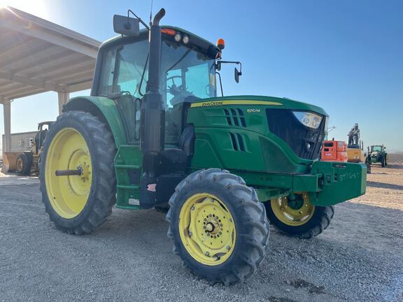 2018 John Deere 6110M Tractor