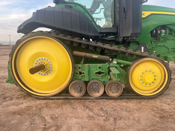 2022 John Deere 8RT 370 Tractor Rubber Track