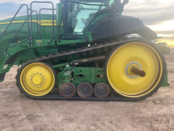 2022 John Deere 8RT 370 Tractor Rubber Track