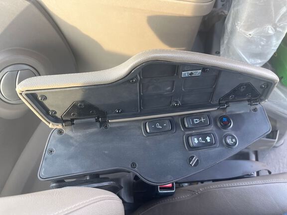 2022 John Deere 8RT 370 Tractor Rubber Track