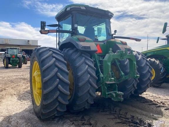 2022 John Deere 8R 370 Tractor