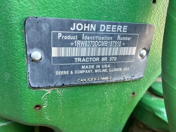 2022 John Deere 8R 370 Tractor