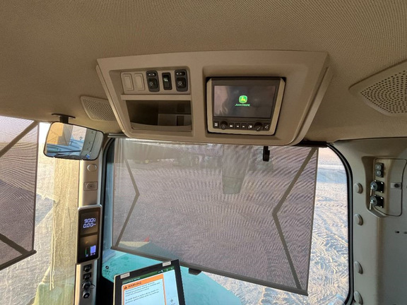 2022 John Deere 9RX 640 Tractor Rubber Track