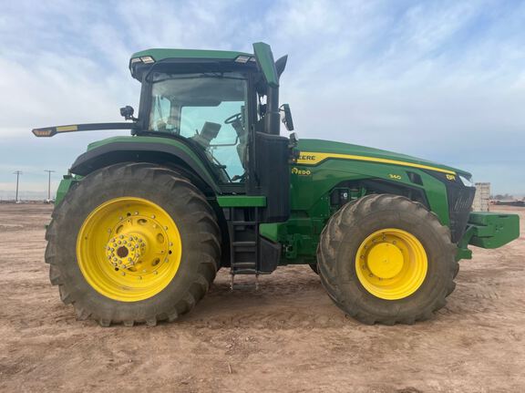 2023 John Deere 8R 340 Tractor