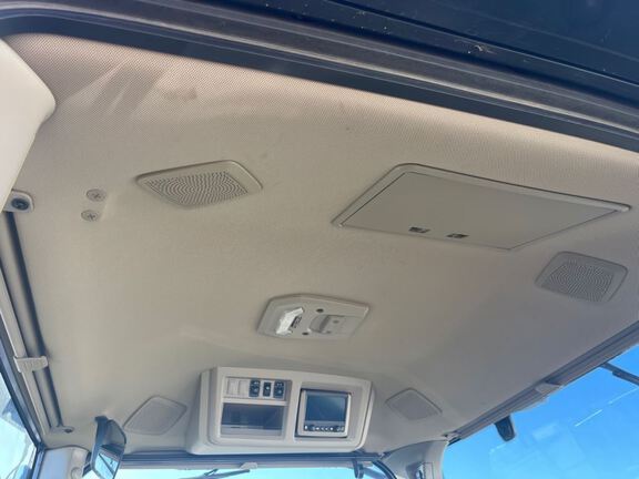 2023 John Deere 8R 340 Tractor