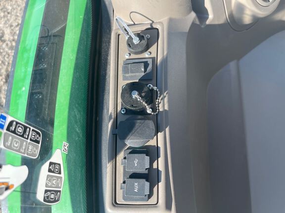 2023 John Deere 8R 340 Tractor