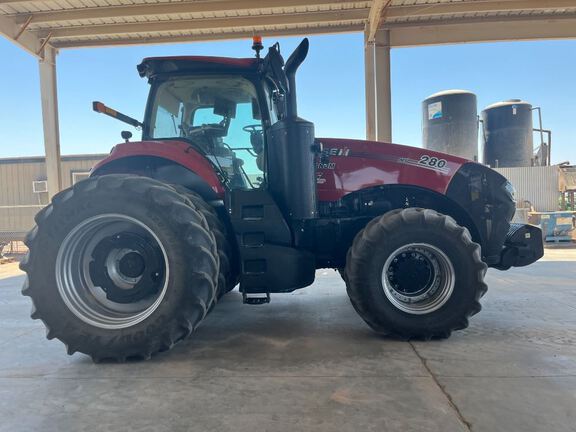 2023 Case MAGNUM 280 Tractor