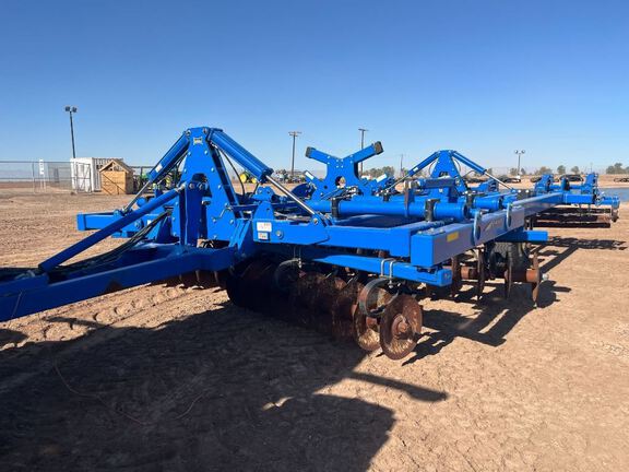 2019 Landoll 2410F Disk Ripper