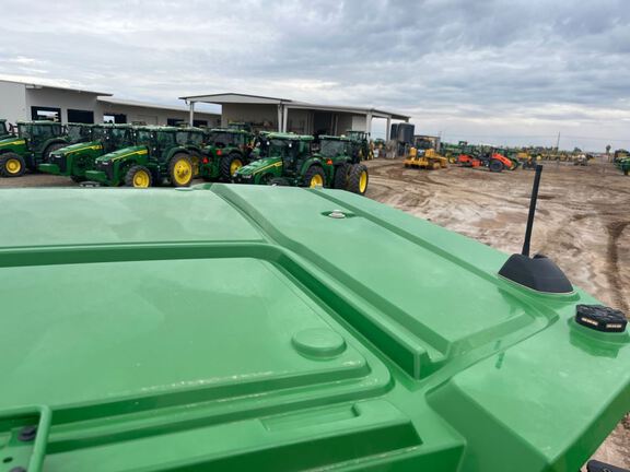 2023 John Deere 8R 230 Tractor