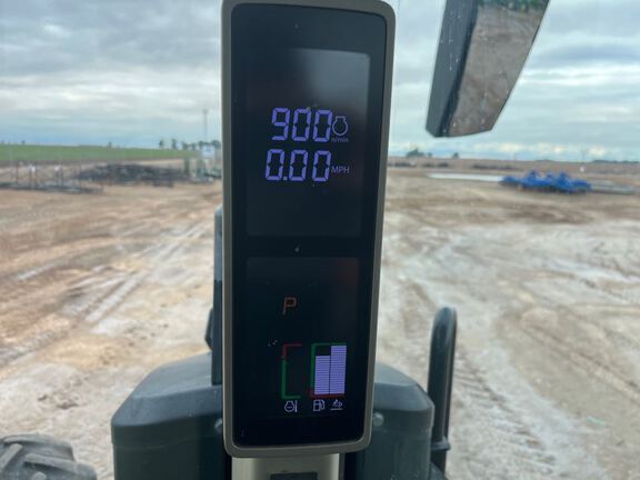 2023 John Deere 8R 230 Tractor