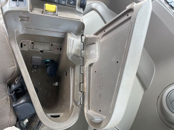 2023 John Deere 8R 230 Tractor