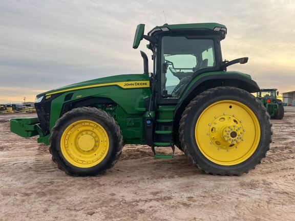 2023 John Deere 8R 230 Tractor