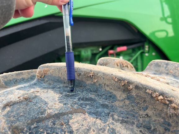 2023 John Deere 8R 230 Tractor