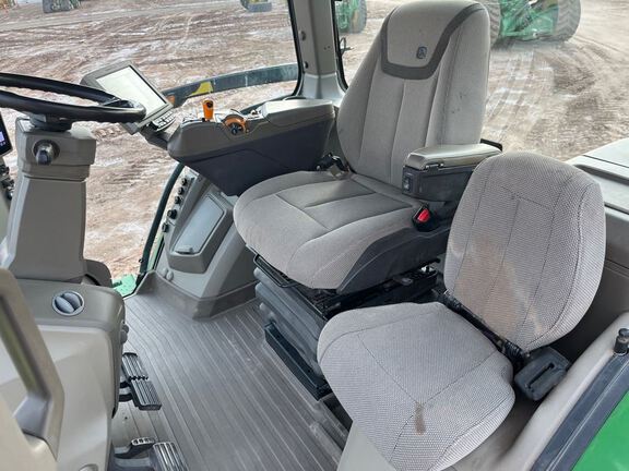 2023 John Deere 8R 230 Tractor