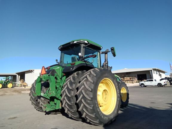 2022 John Deere 8R 340 Tractor