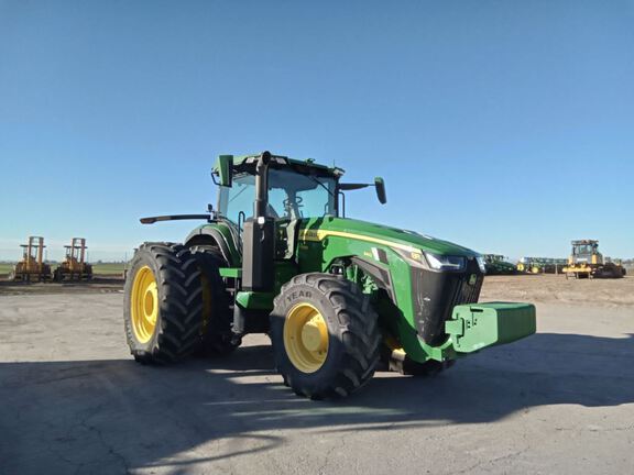 2022 John Deere 8R 340 Tractor