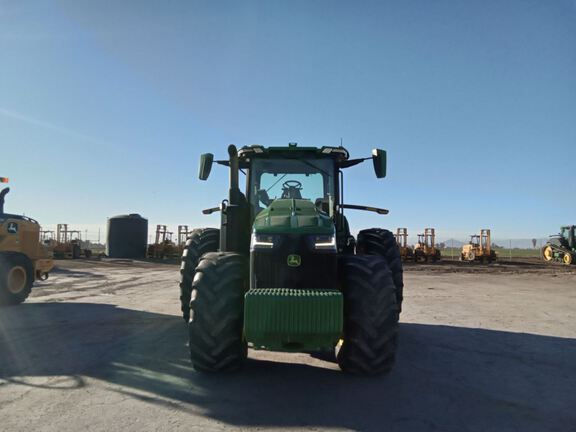 2022 John Deere 8R 340 Tractor