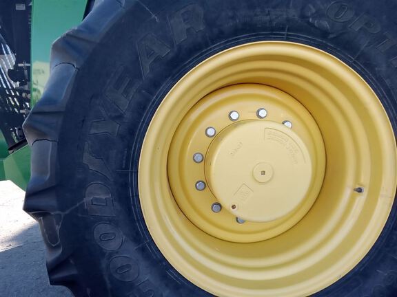 2022 John Deere 8R 340 Tractor